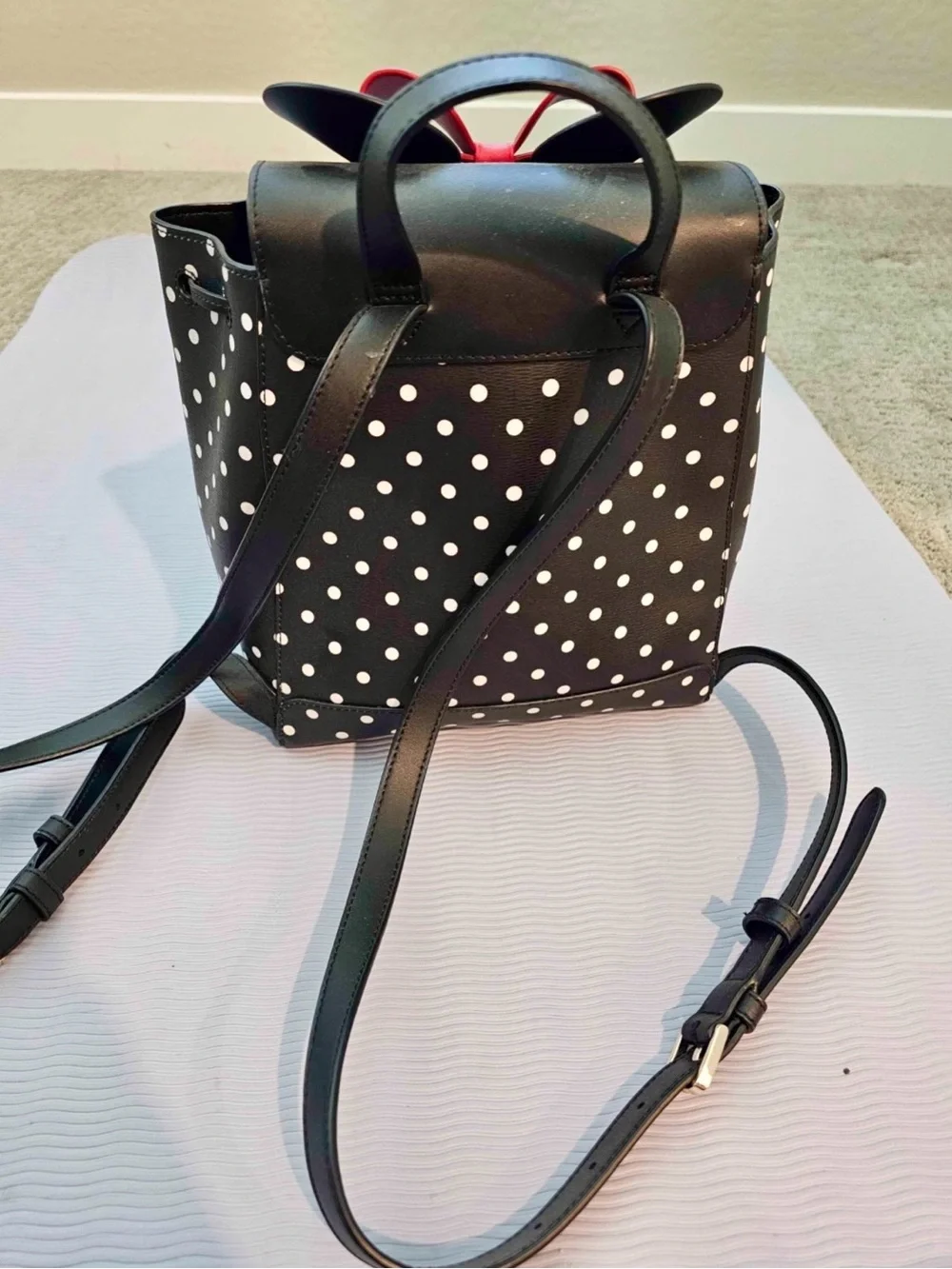 Kate Spade x Disney Minnie Mouse Flap Black Backpack K4642 Red Bow - EUC $379